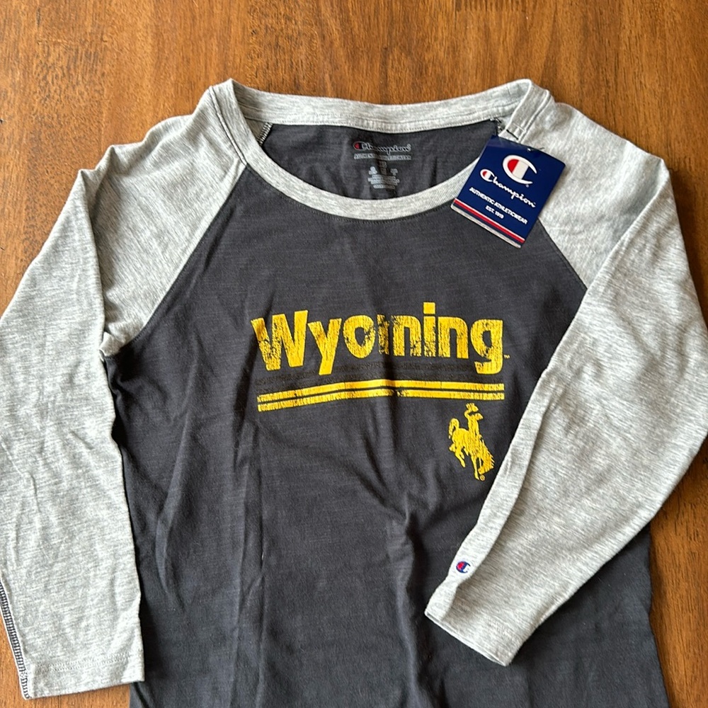 Women’s Wyoming t-shirt